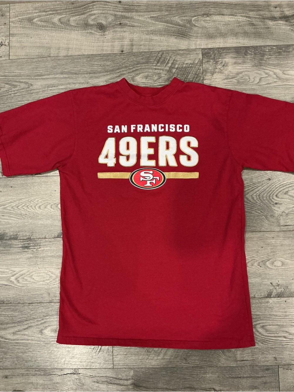Fanatics San Francisco 49ERS Red Graphic Tee with Gold Accents